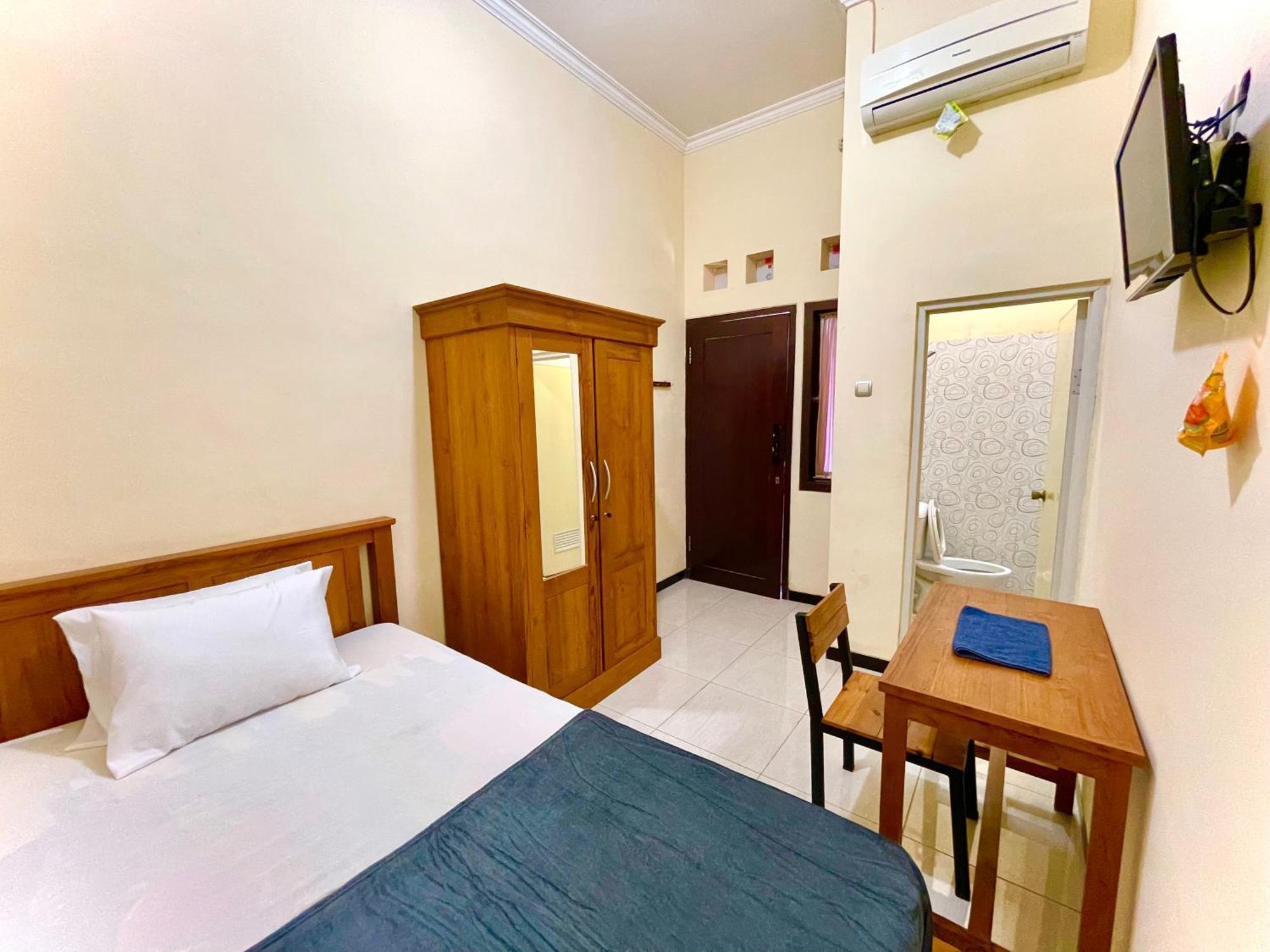 Offspring Ijen Hostel Banyuwangi Exterior photo